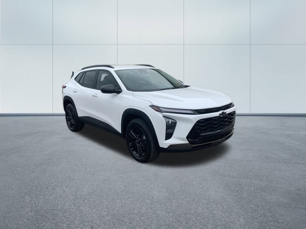 2025 Chevrolet Trax ACTIV photo 2