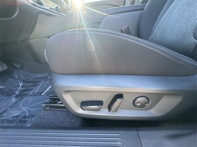 2026 Nissan Rogue SV photo 3