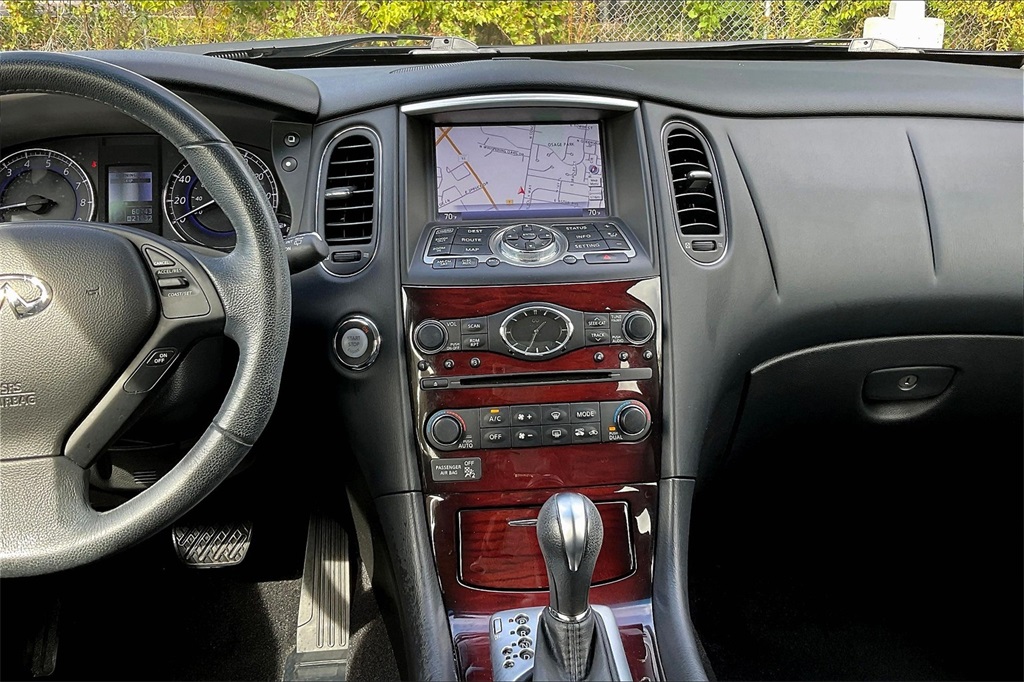 2014 Infiniti QX50 Journey photo 3