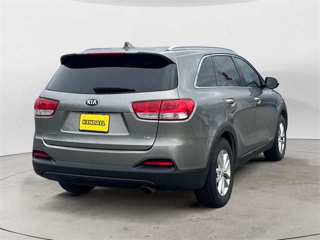 2016 Kia Sorento LX photo 5