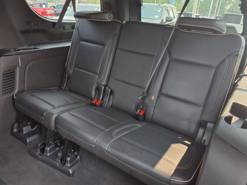 2021 GMC YUKON XL - Image 12