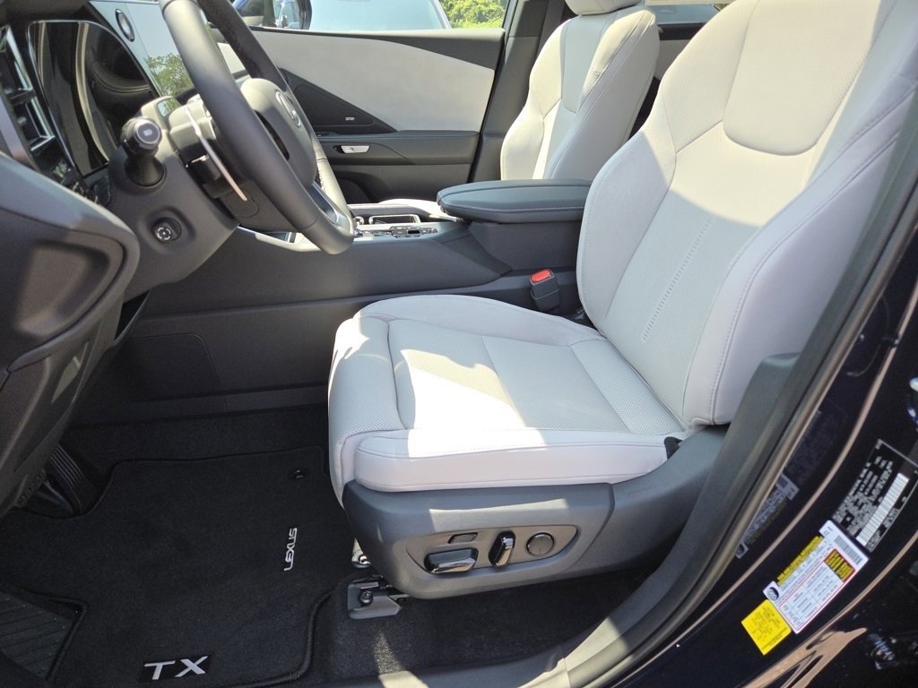 2025 Lexus TX 350 Luxury photo 3
