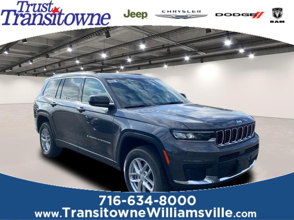 2025 Jeep Grand Cherokee L Laredo's photo