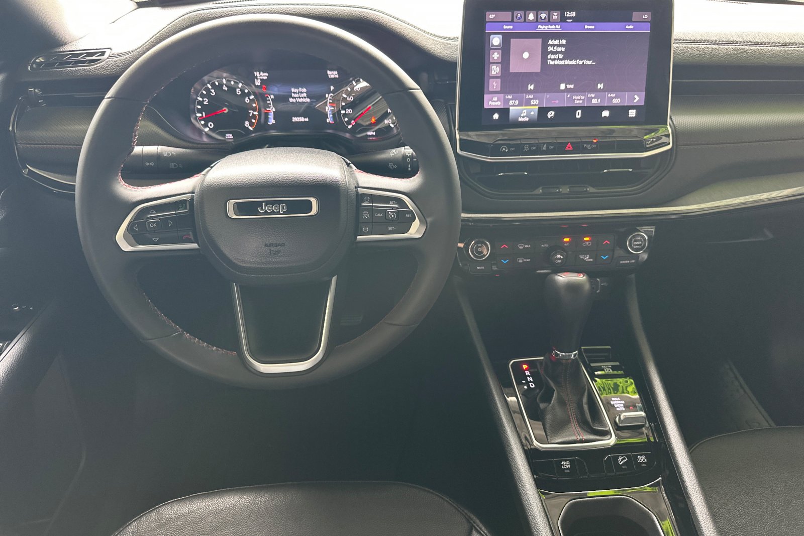 2024 Jeep Compass Trailhawk photo 13
