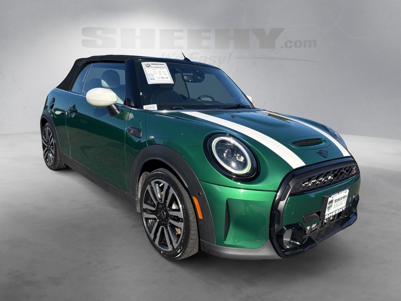 2023 Mini Cooper Convertible Iconic photo 2