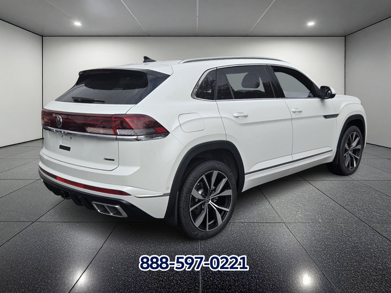 2026 Volkswagen Atlas Cross Sport SEL Premium R-Line photo 3