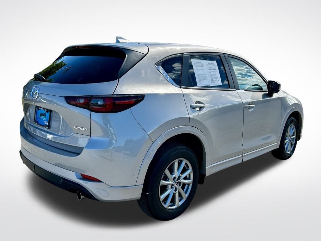 2024 Mazda CX-5 2.5 Select photo 5