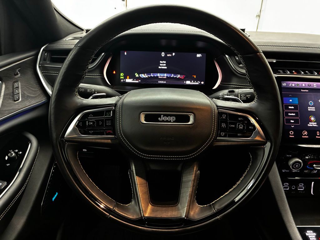 2022 Jeep Grand Cherokee Overland photo 19
