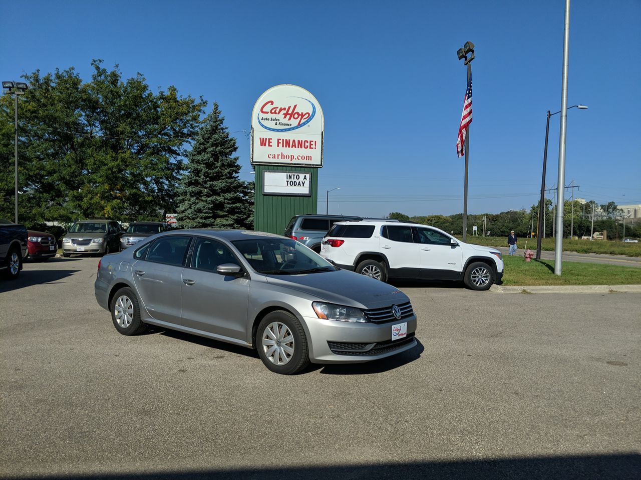 2013 Volkswagen Passat's photo