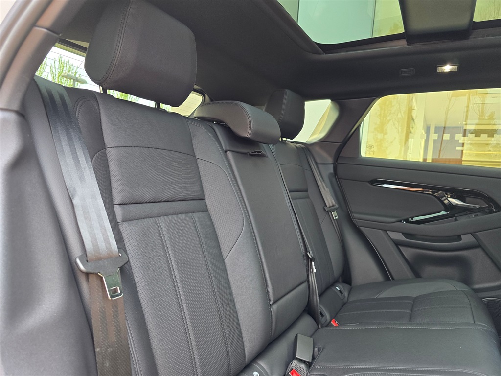 2026 Land Rover Range Rover Evoque S photo 23