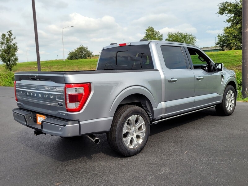 2023 Ford F-150 Platinum photo 10