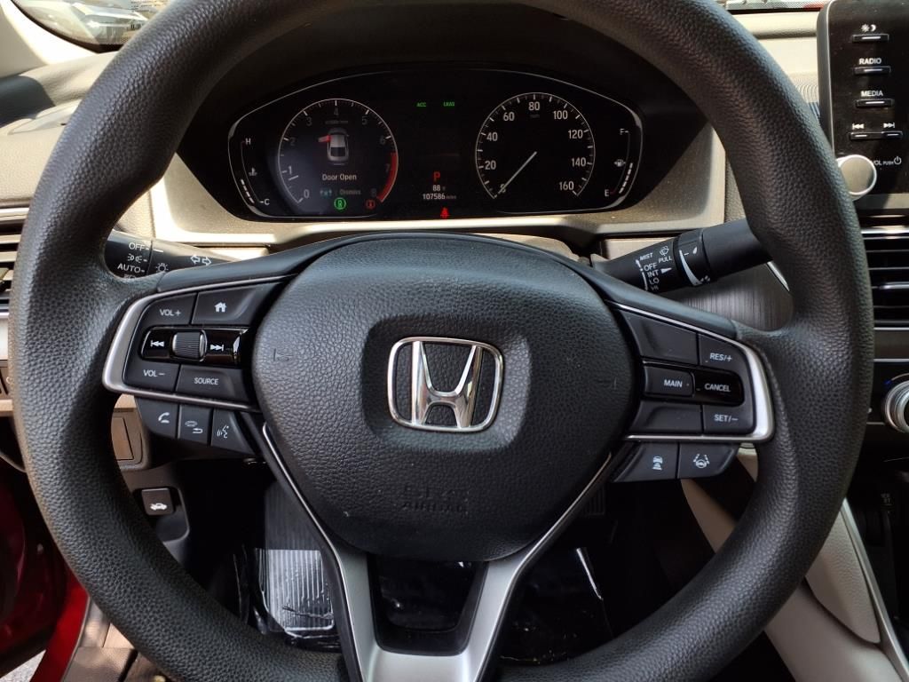 2018 Honda Accord LX photo 9