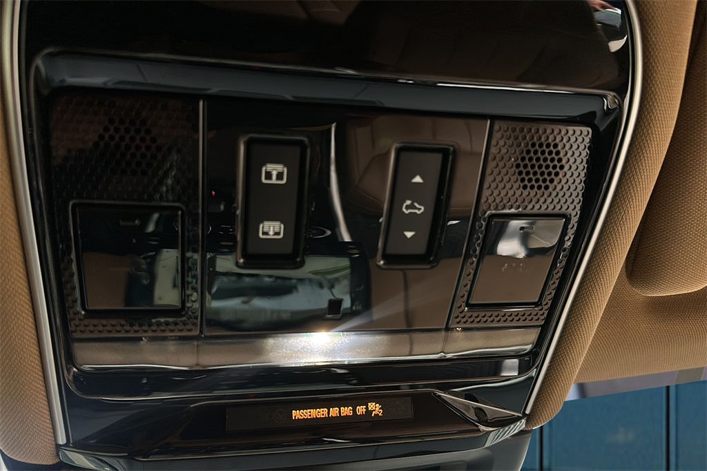 2023 Land Rover Range Rover Sport SE photo 29