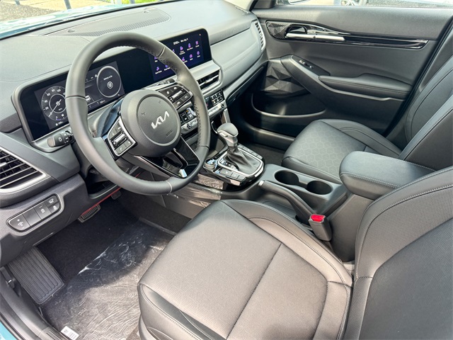 2026 Kia Seltos EX photo 13