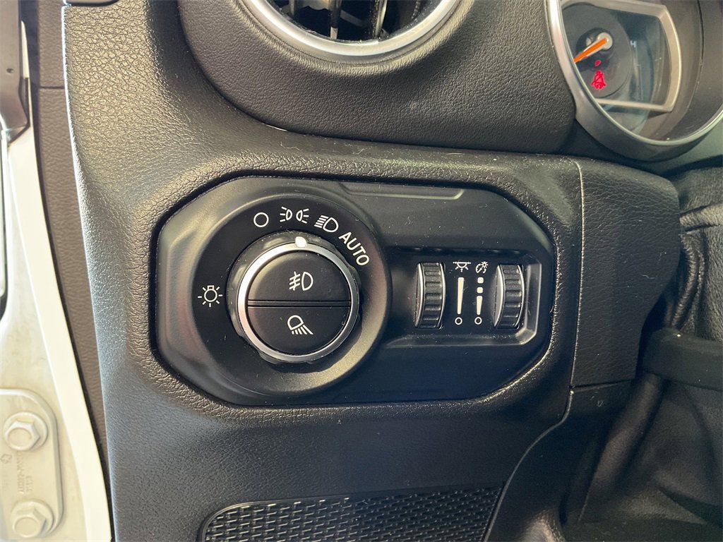 2020 Jeep Gladiator Overland photo 15