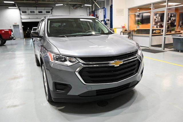 2020 Chevrolet Traverse LS photo 3