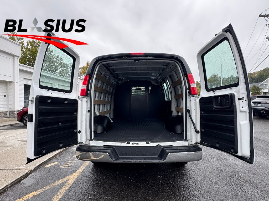 2022 Chevrolet Express 2500 Work Van photo 13