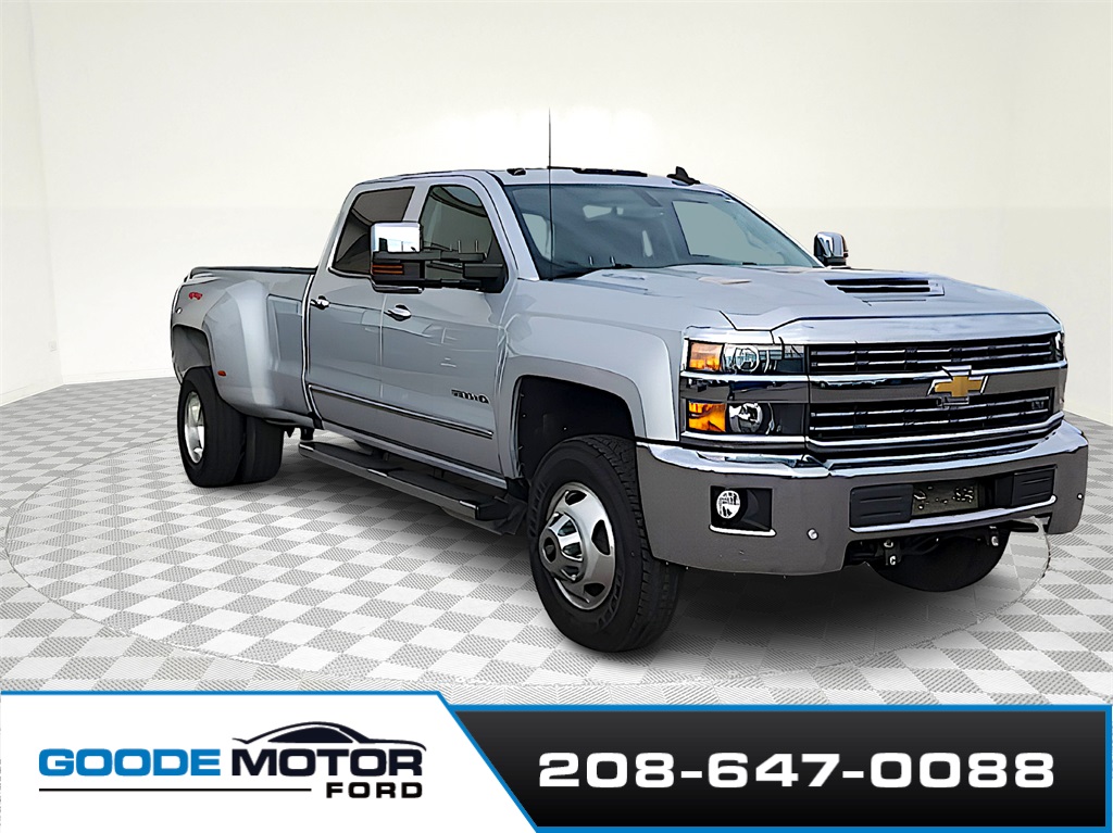 2019 Chevrolet Silverado 3500HD LTZ's photo