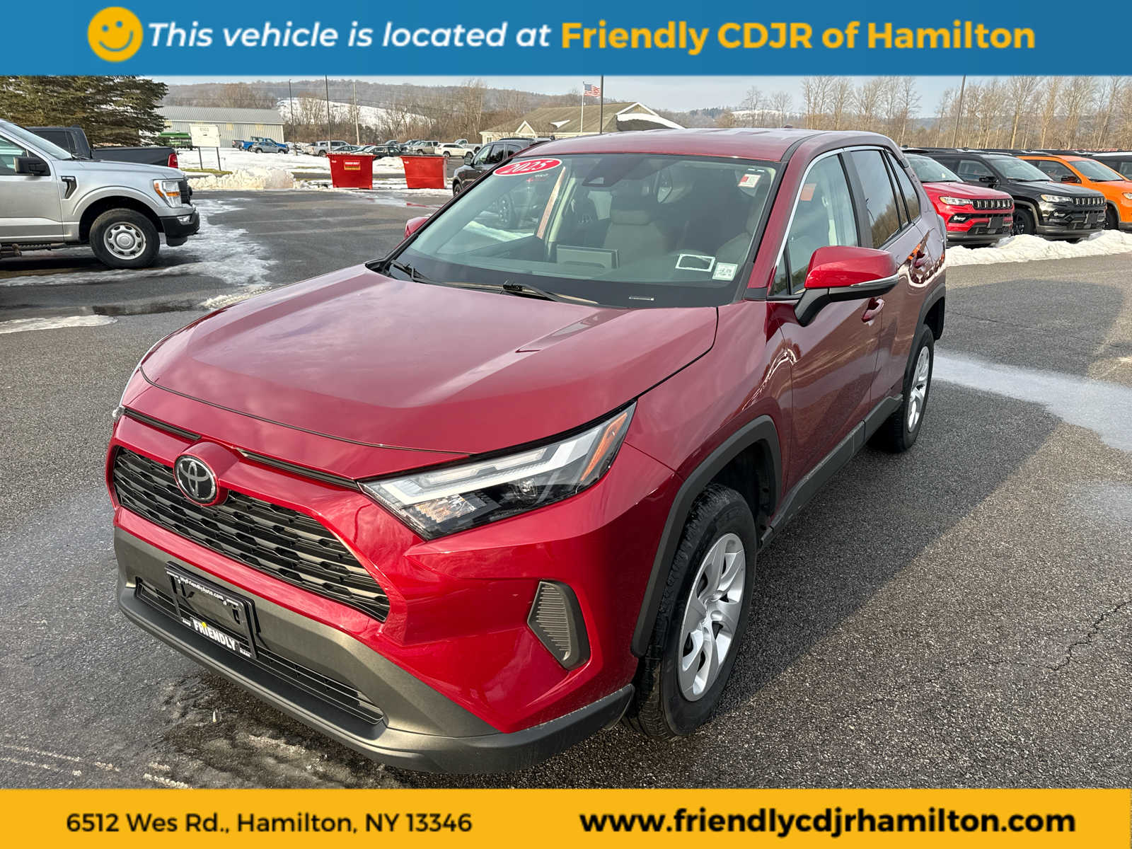 2025 Toyota RAV4 LE's photo