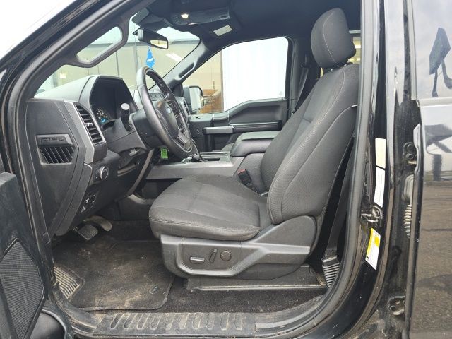 2019 Ford F-150 XLT photo 12