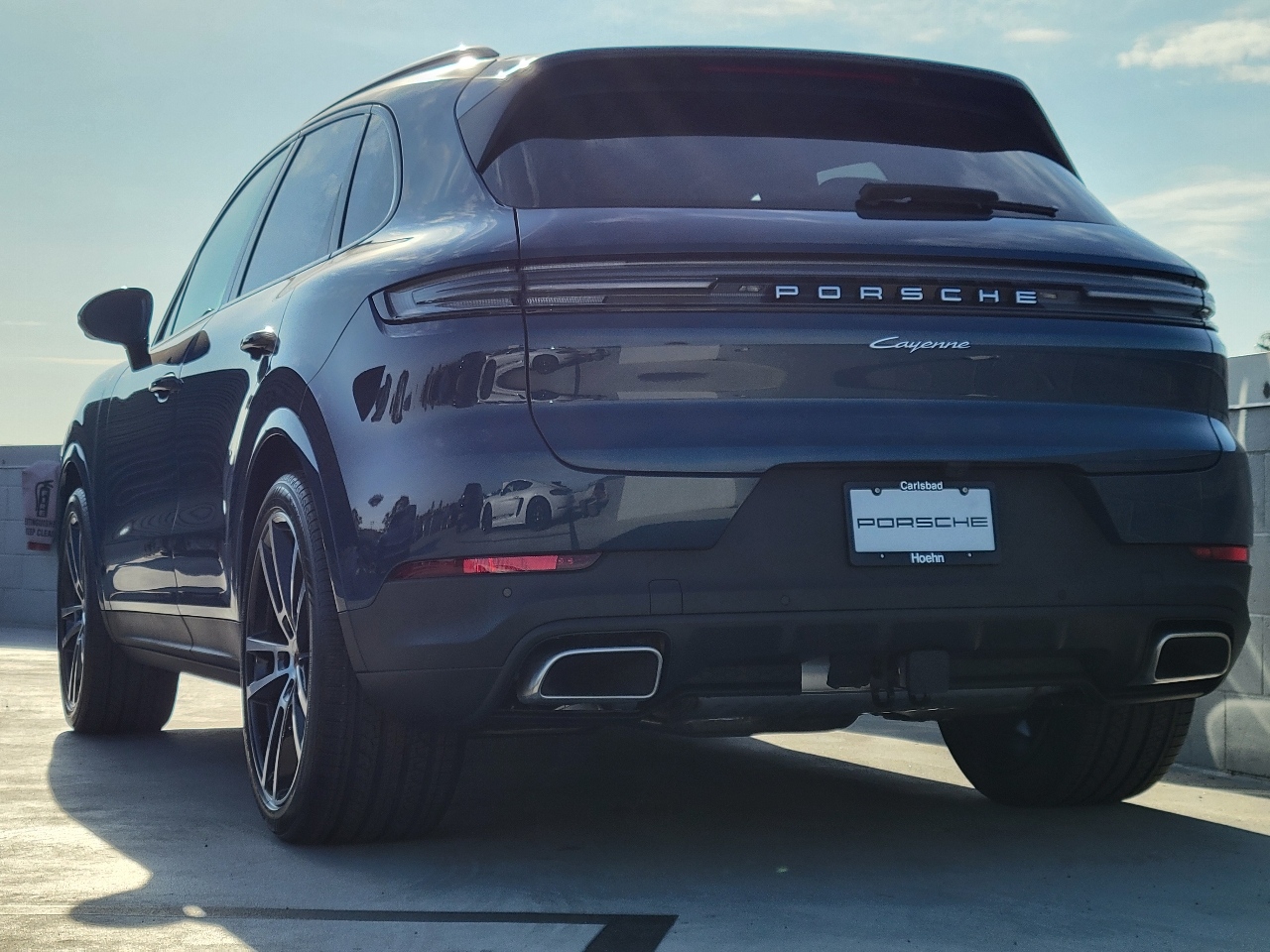 2025 Porsche Cayenne photo 3
