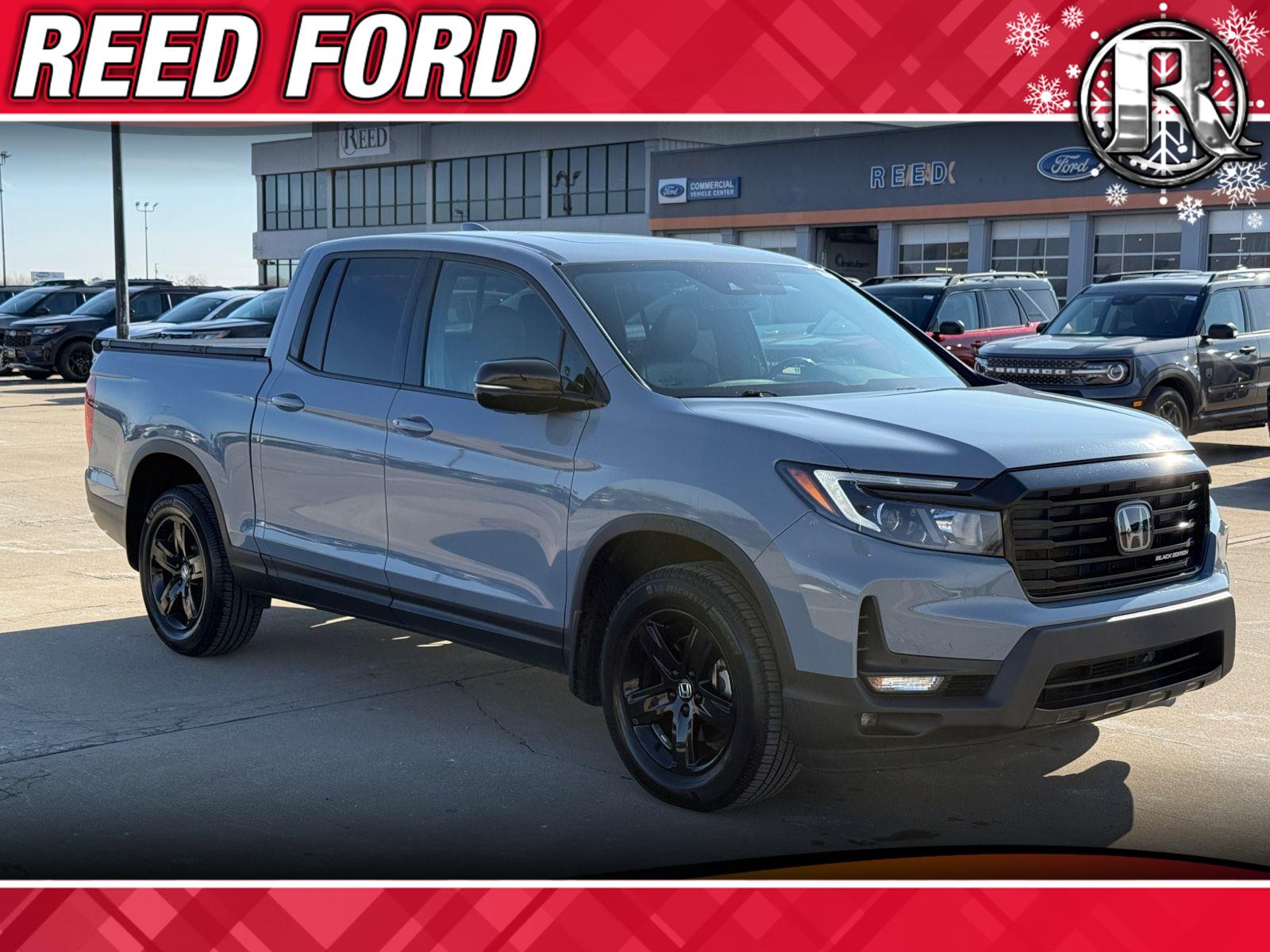 2022 Honda Ridgeline Black Edition's photo