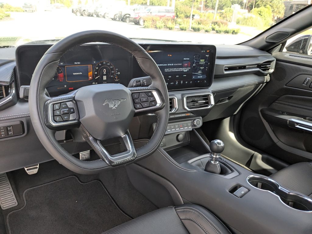 2025 Ford Mustang GT Premium photo 14