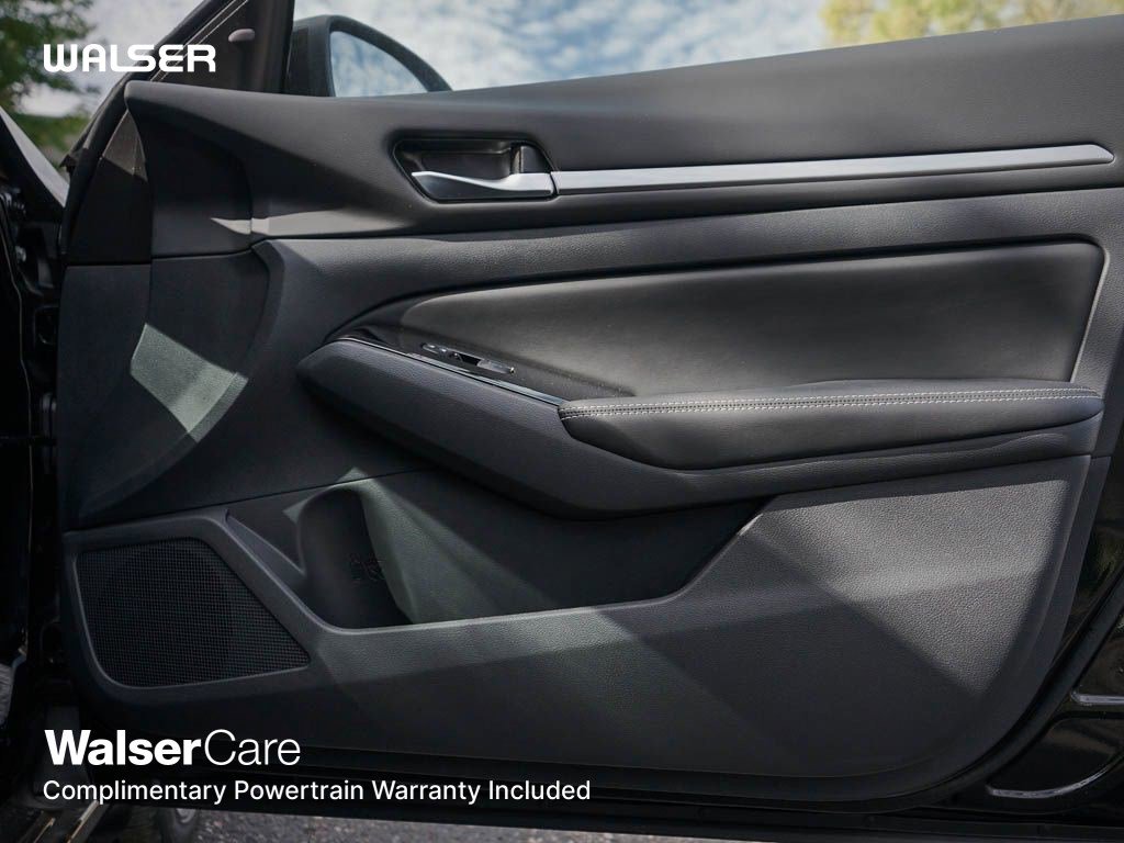2025 Nissan Altima 2.5 SL photo 7