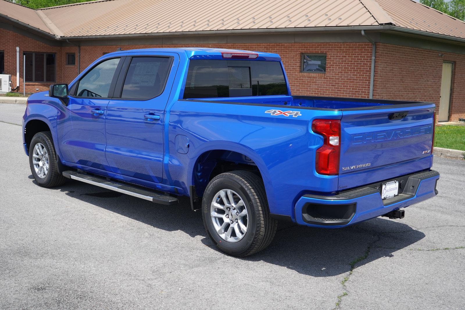 2025 Chevrolet Silverado 1500 RST photo 6