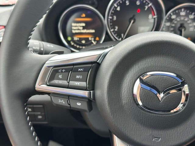 2025 Mazda MX-5 Miata Miata RF Grand Touring photo 19