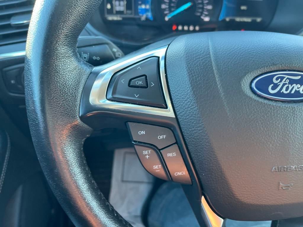 2022 Ford Edge Titanium photo 11