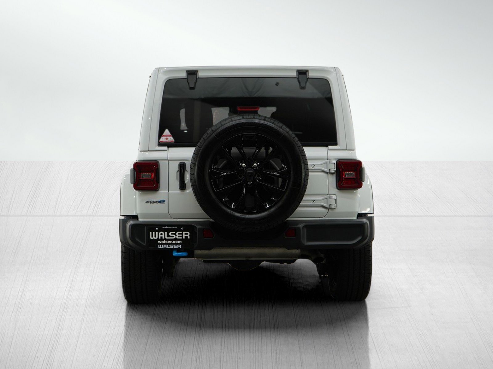 2024 Jeep Wrangler Sahara 4xe photo 4