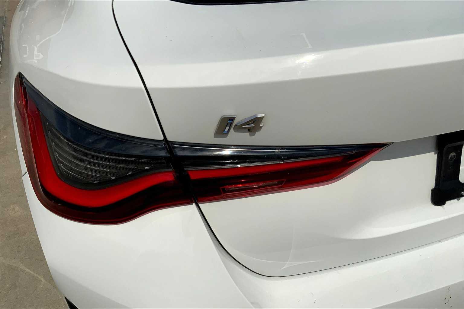 2022 Bmw i4 eDrive40 photo 28