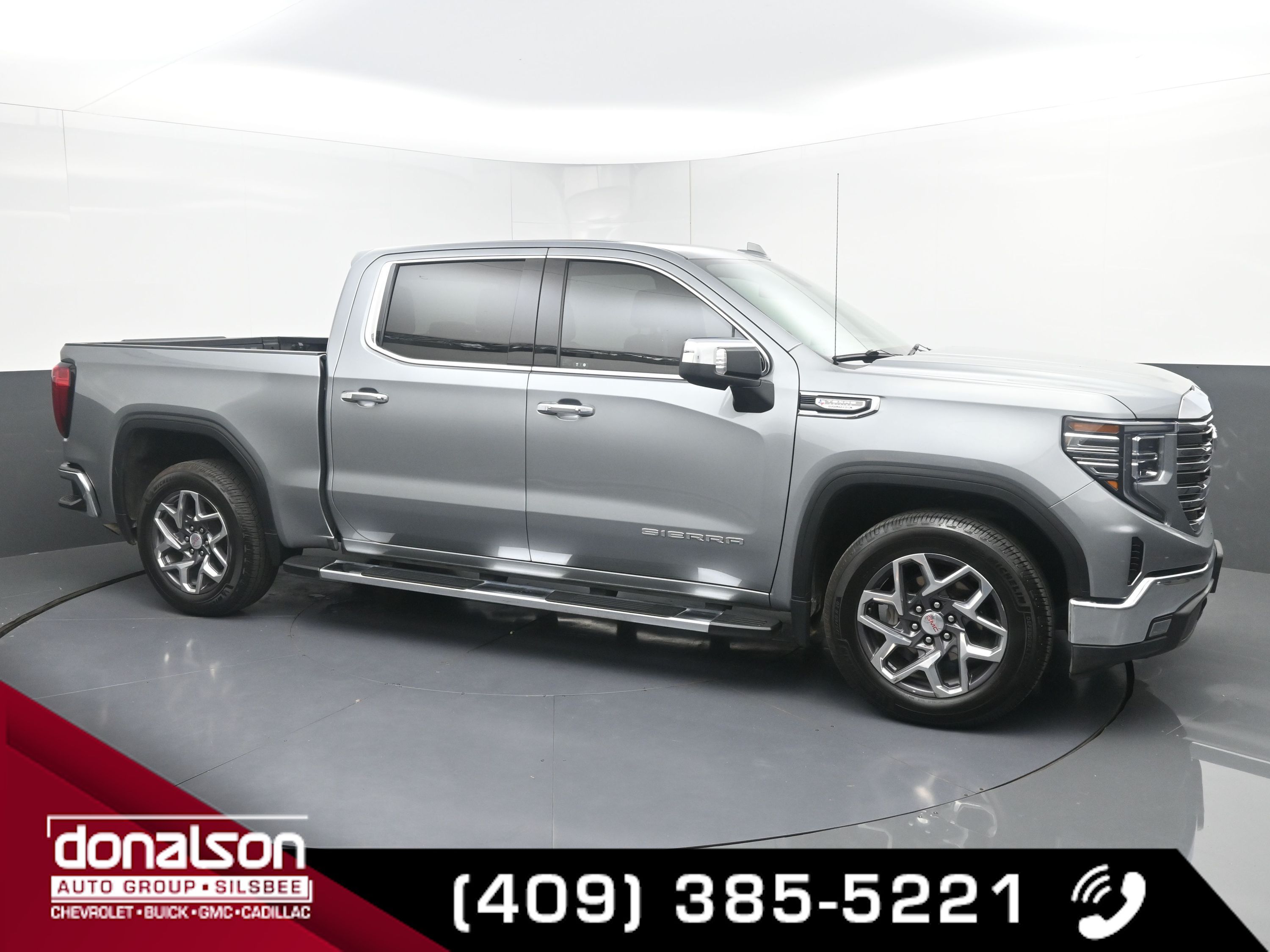 2023 GMC Sierra 1500 SLT's photo