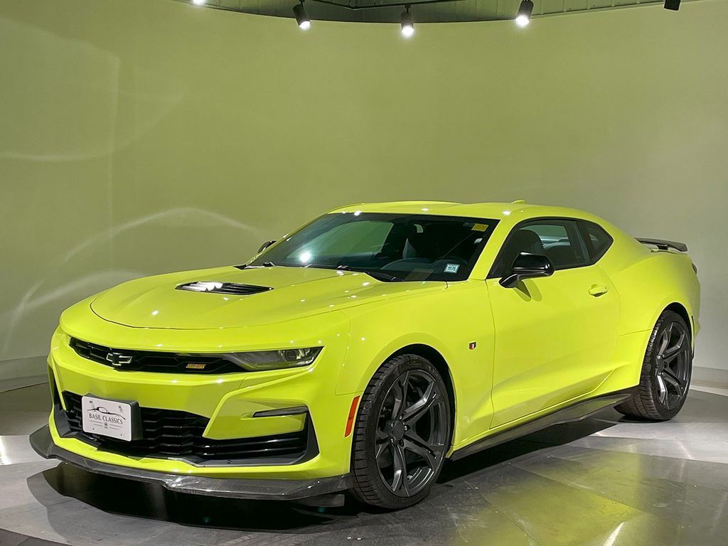 2021 Chevrolet Camaro SS photo 2