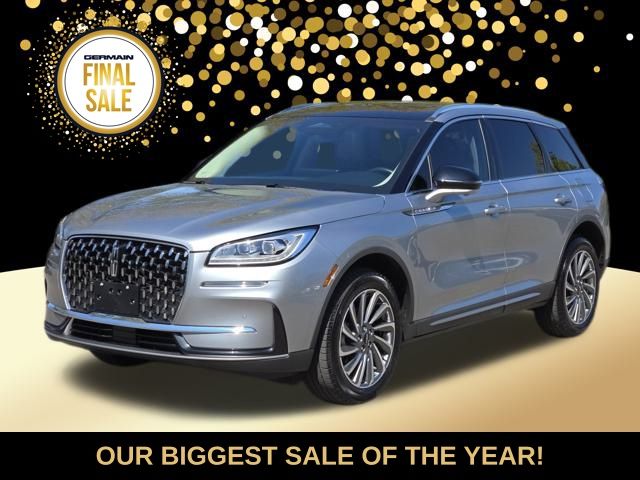 2023 Lincoln Corsair Reserve's photo