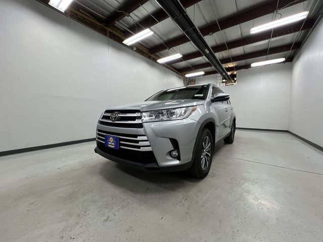 2019 Toyota Highlander XLE photo 4