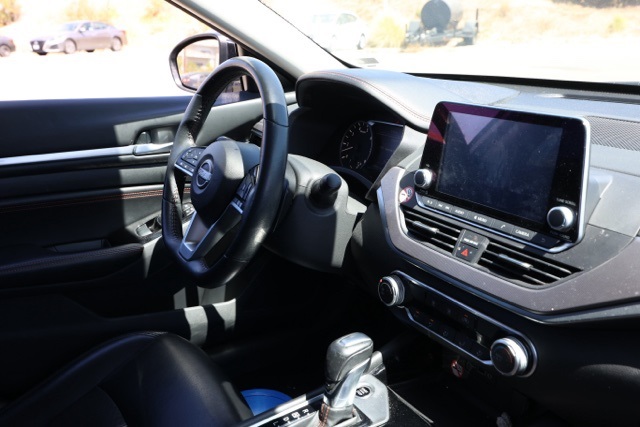 2023 Nissan Altima 2.5 SR photo 17