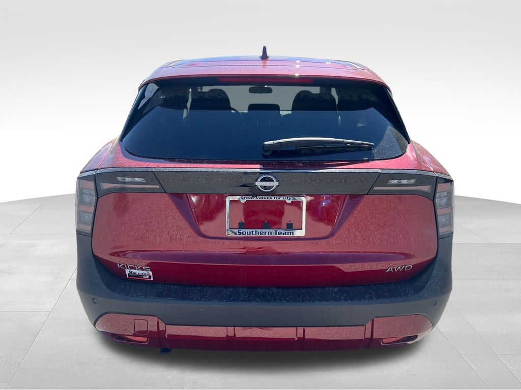 2025 Nissan Kicks SV photo 3