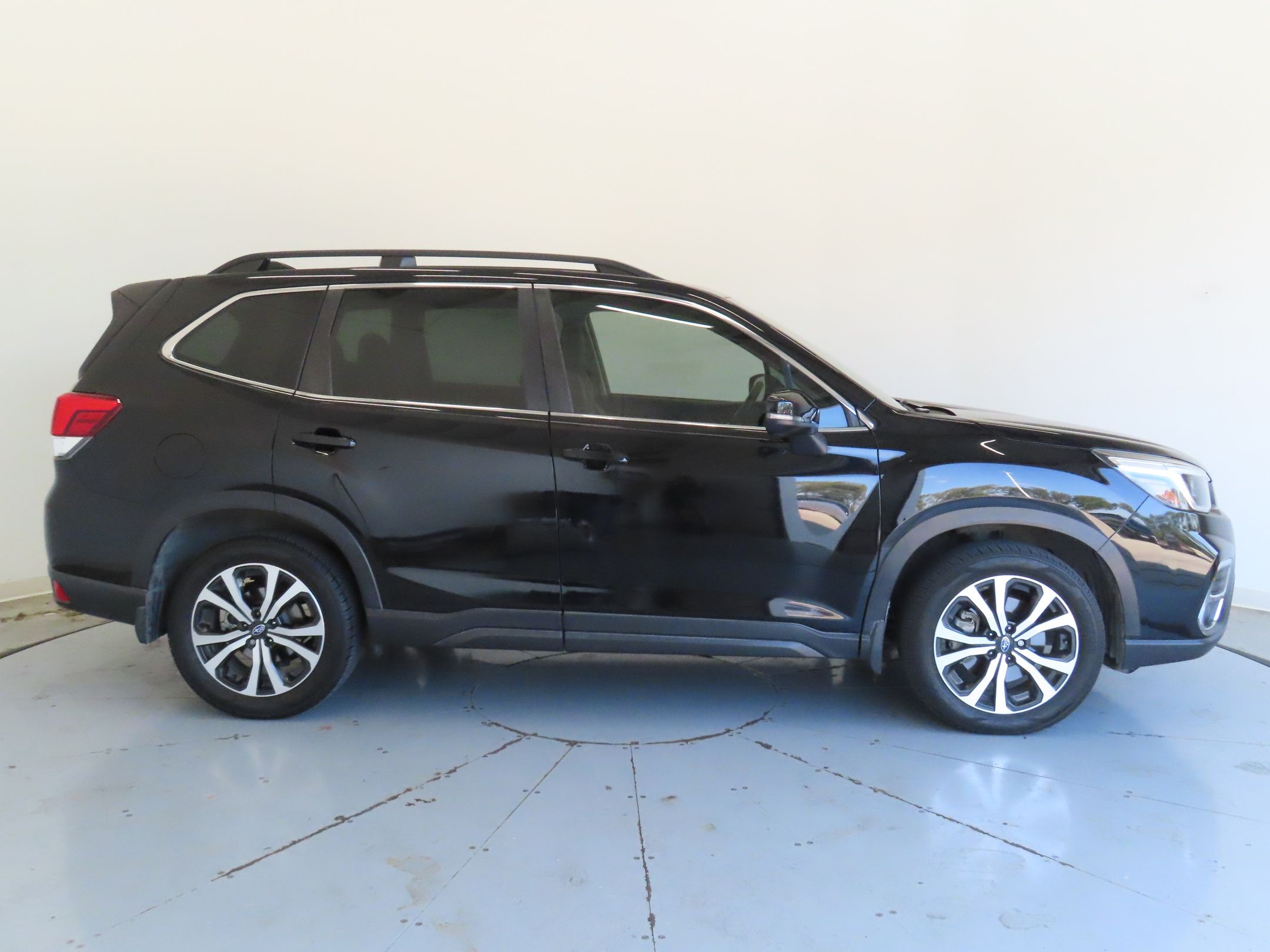 2019 Subaru Forester Limited photo 2