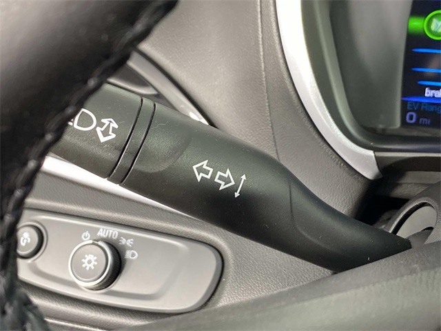 2018 Chevrolet Volt LT photo 16