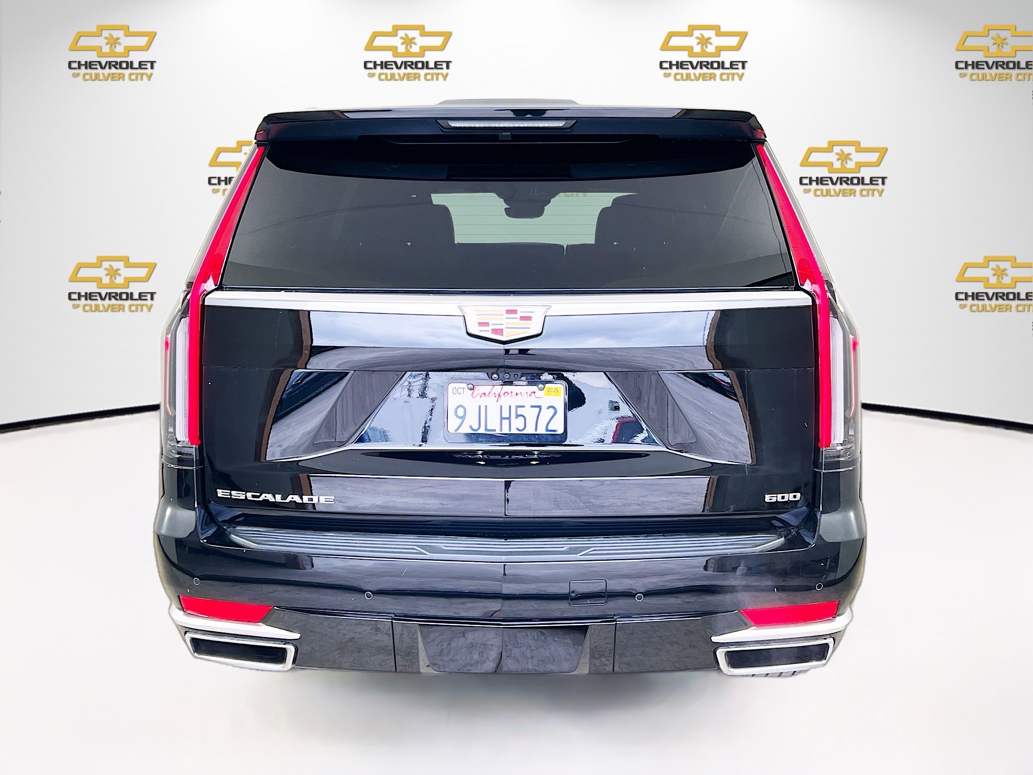 2023 Cadillac Escalade Premium Luxury photo 4