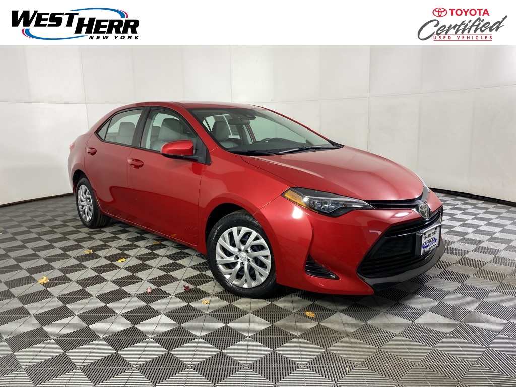 2019 Toyota Corolla LE's photo