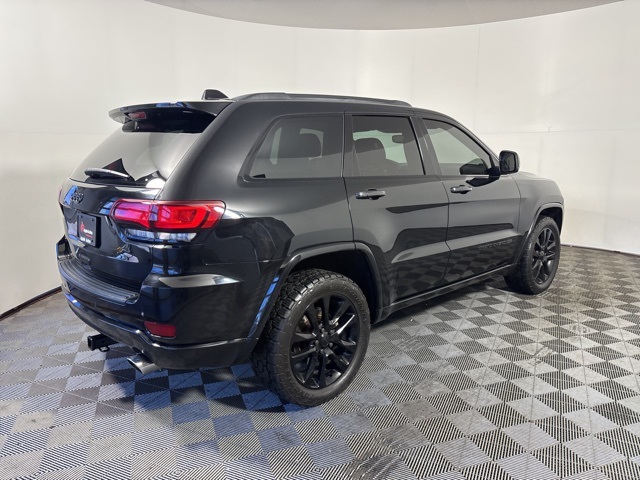 2020 Jeep Grand Cherokee Altitude photo 5