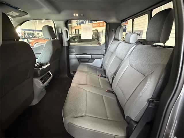 2024 Ford F-150 XLT photo 13