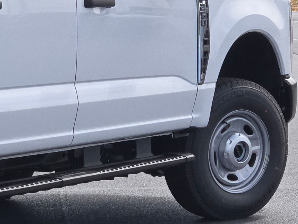 2026 Ford F-250 photo 10
