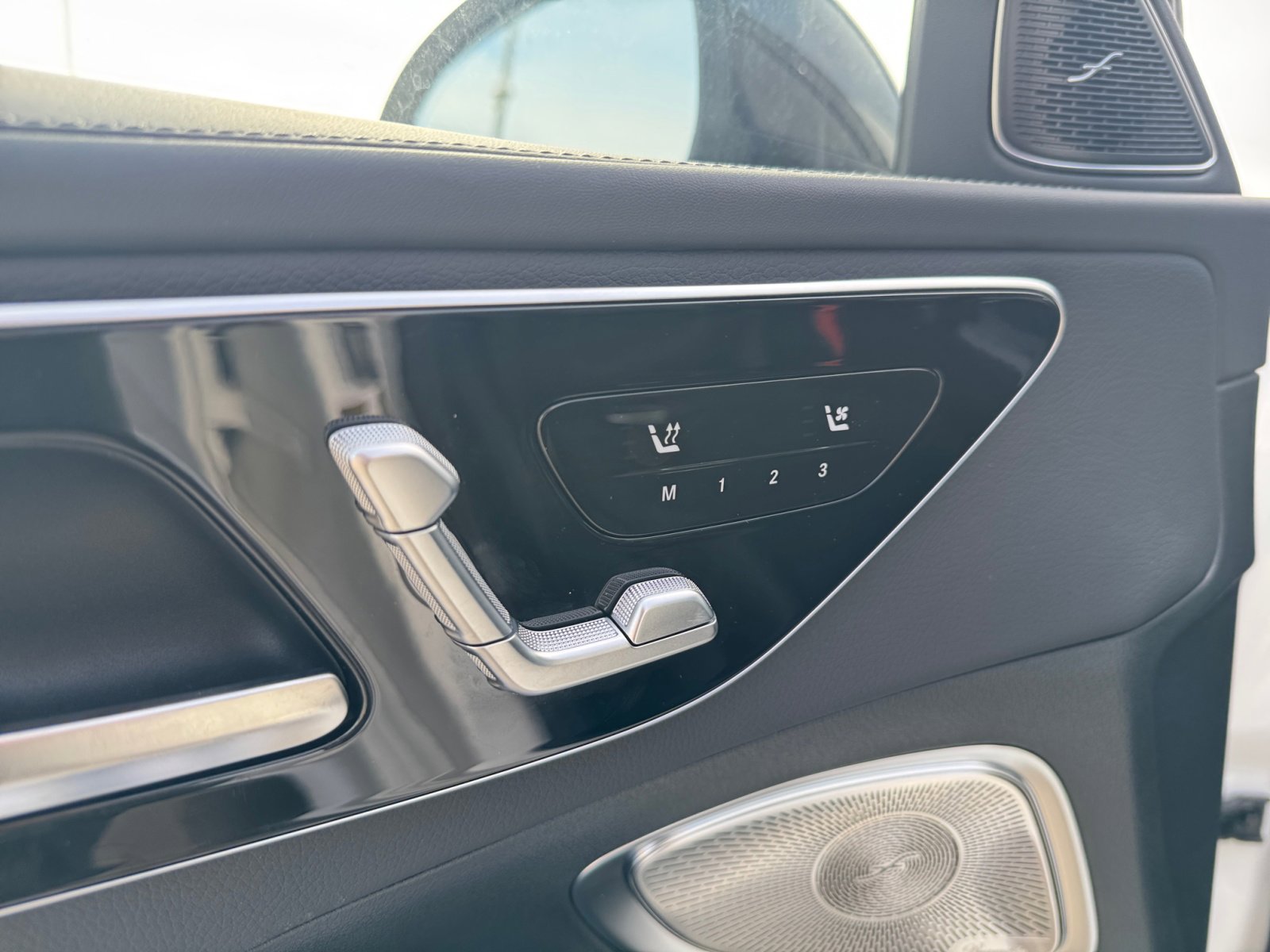 2025 Mercedes Benz C 300 4MATIC Sedan photo 26