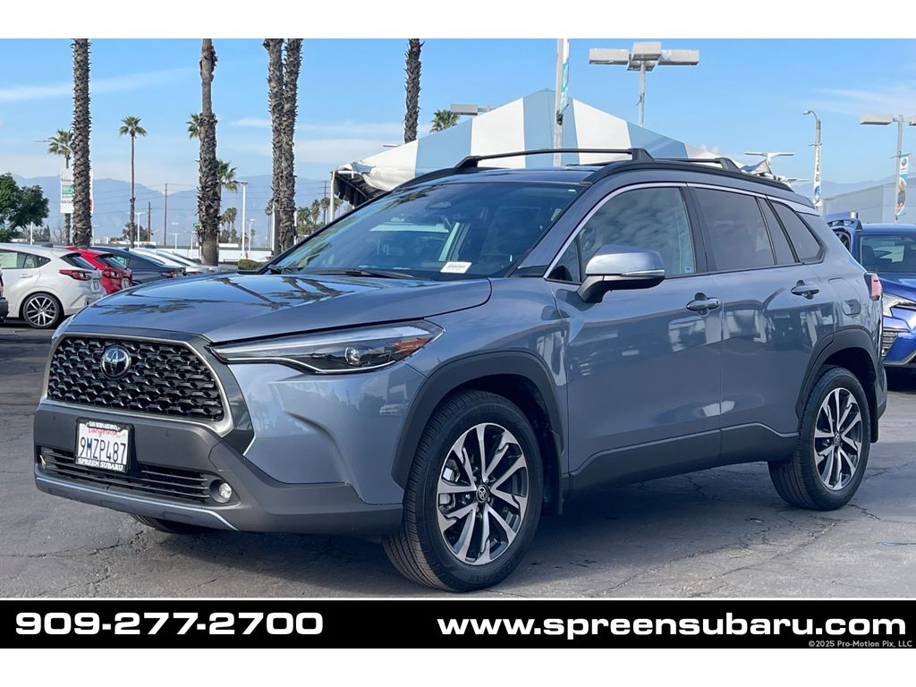 2024 Toyota Corolla Cross XLE