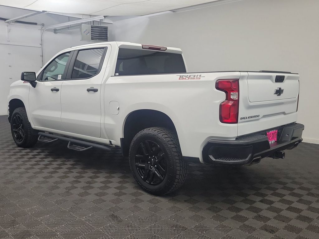 2021 Chevrolet Silverado 1500 Custom Trail Boss photo 3