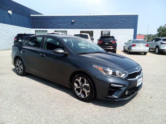 2020 Kia Forte LXS photo 2